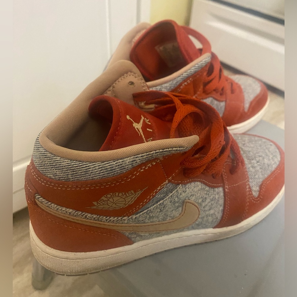 Jordan retro 1 youth